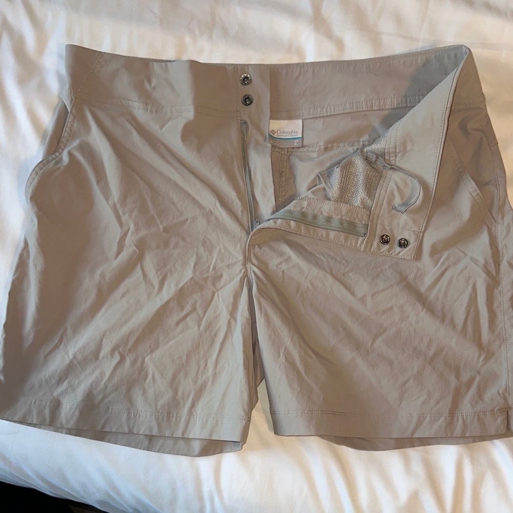 Columbia Women's Beige Shorts